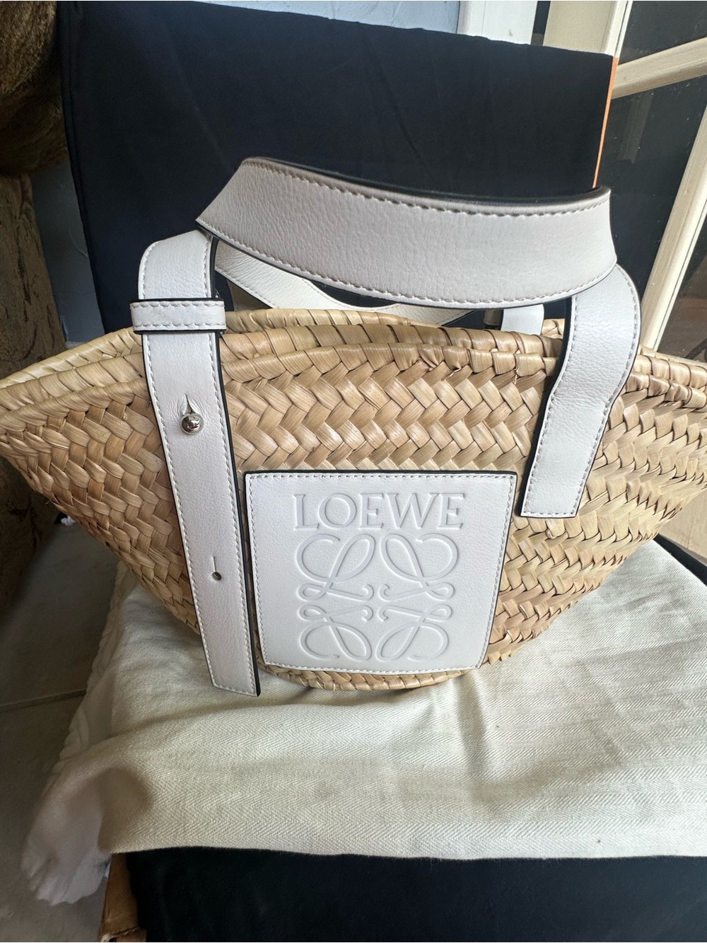 ✨Excellent Condition/Natural Woven Straw Tote with White Leather Trim Small✨ - Picture 6 of 15